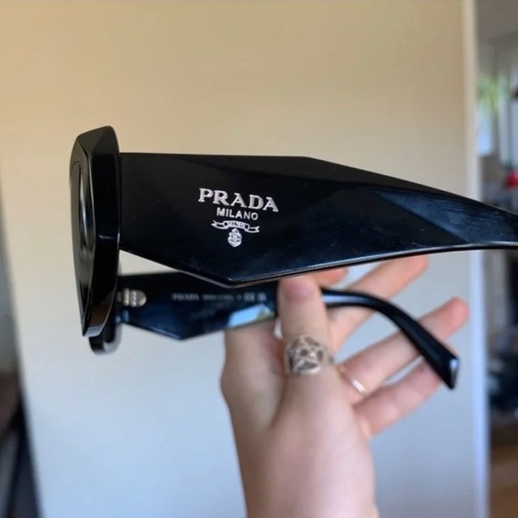Designer Prada glasses (used) good condition - Picture 4 of 4